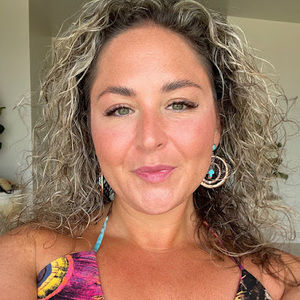 Meet your Posher, Shaina